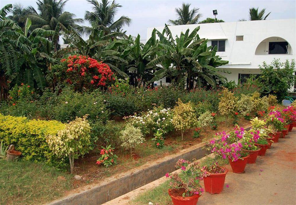 Sai Priya Beach Resort Visakhapatnam Exterior foto